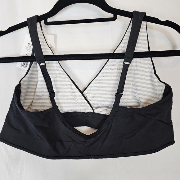 BRAVADO black bikini top in size Medium in black criss-cross cut NWT - Picture 7 of 9